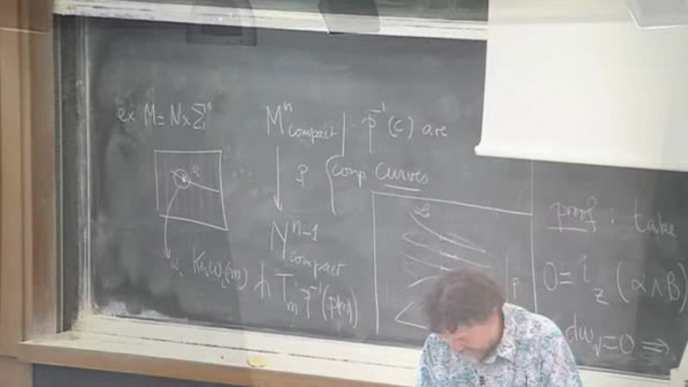 Holomorphic foliations of codimension one, elementary theory (Part 2)