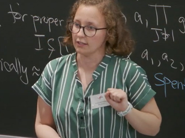 Vivian Kuperberg