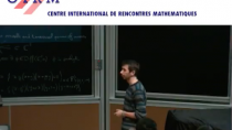 Applications of Artin approximation in singularity theory / Applications de l'approximation de Artin en théorie des singularités