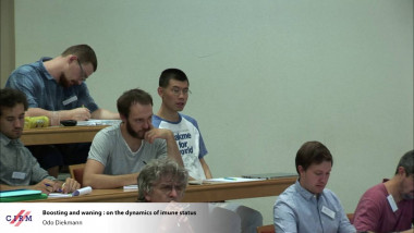 Models in population dynamics and ecology / Modèles en dynamique des populations et écologie