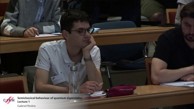 Du quantique au classique / From Quantum to Classical