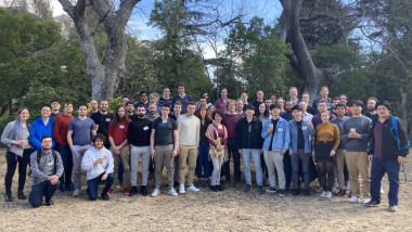 Analysis and simulations of metastable systems / Analyse et simulation de systèmes métastables
