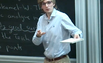 Espace de Teichmüller. Billards polygonaux, échanges d'intervalles / Teichmüller Space, Polygonal Billiard, Interval Exchanges