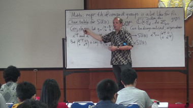 Groups and symmetries in geometry (part 6/6)
