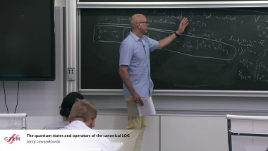 The quantum states and operators of the canonical LQG