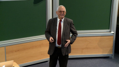 E10 and the Wave Function of the Universe