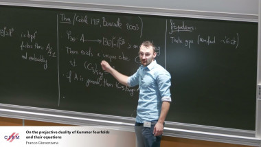 On the projective duality of Kummer fourfolds and their equations