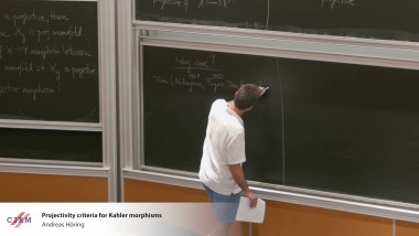 Projectivity criteria for Kähler morphisms