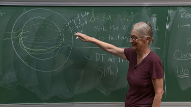 4/6 Outer Automorphisms of Free Groups