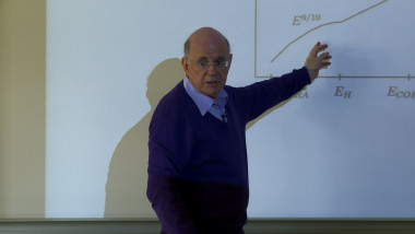 1/3 Topics in Quantum Field Theory and String Theory