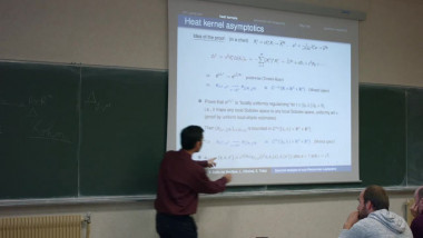 Analyse spectrale des Laplaciens sous-Riemanniens, mesure de Weyl