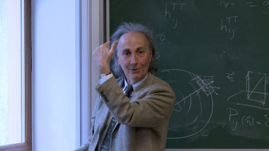 2/4 Gravitational Waves and Binary Systems