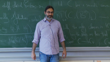 5/5 Sur la conjecture de conservativité