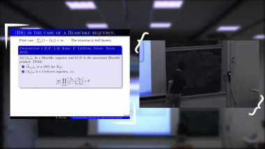 Systèmes représentant dans les espaces de Hilbert de fonctions analytiques