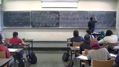 Inégalités fonctionnelles et applications (Part 4)