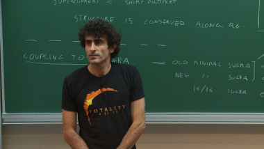2/5 Curved-space supersymmetry