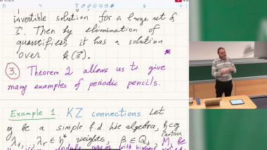 Periodic pencils of flat connections and their $p$-curvature