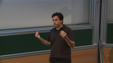 On the black hole interior and thermalization
