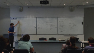 Théorie des types dépendants et axiome d'univalence