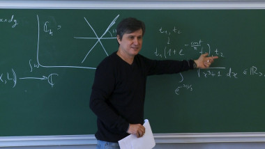 6/6 Resurgence and Quantization