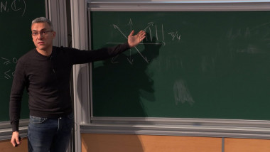 Dunkl Operators, Random Matrices and Hurwitz Numbers