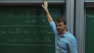 1/4 Index theorems and 5d localization