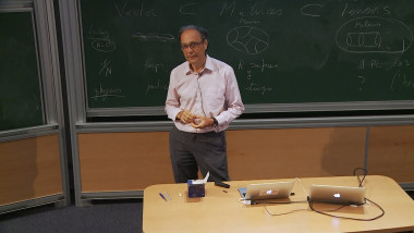 Random Tensors and Discrete Quantum Gravity