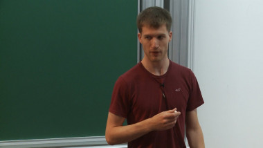 5/5 4d N = 2 localization