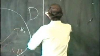 Thom-Whitney stratifications and Lefschetz theorems