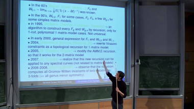 An overview of the topological recursion