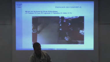 Transport optimal et mouvements de foules sous contrainte de congestion (Part 1)