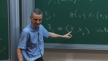 3/3 Self-interacting processes and random Schrödinger operators