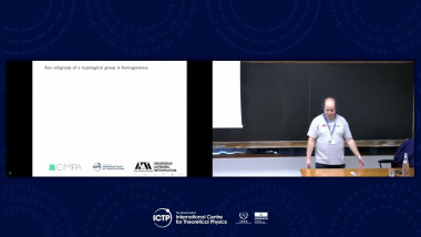 Some notions of topological homogeneity (1/4)