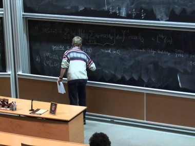 Banach spaces and their applications in analysis / Espaces de Banach et applications à l'analyse