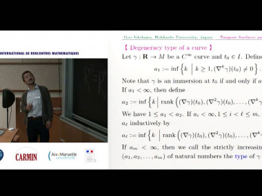 Real singularities and applications / Singularités réelles et applications