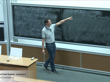 Distributed Control: Decentralization and Incentives / Contrôle Distribué: Décentralisation et Incitations