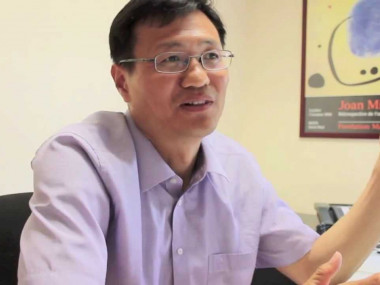 Research in pairs : Real projective geometry / Recherche en binôme : Sur la géométrie projective réelle