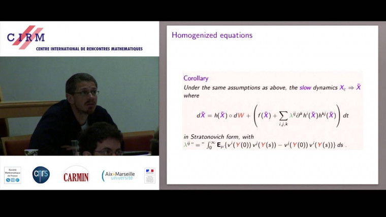 Averaging and homogenization in deterministic and stochastic systems / Moyennisation et homogénéisation dans les systèmes déterministes et stochastiques