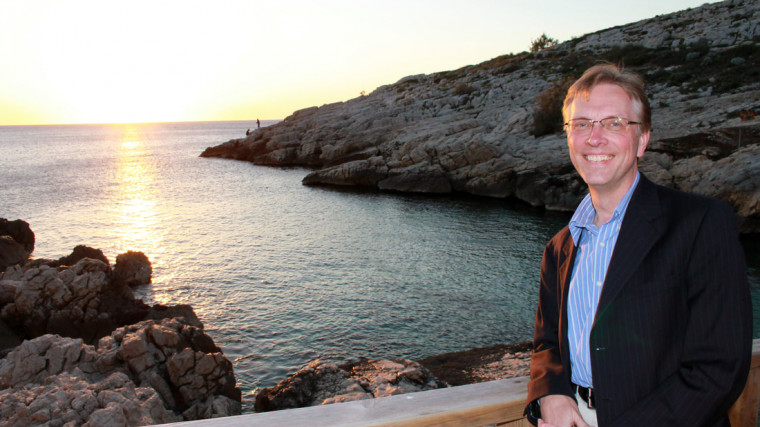 Jean Morlet Chair -  2013 - Sem 2 - Hasselblatt - Troubetzkoy