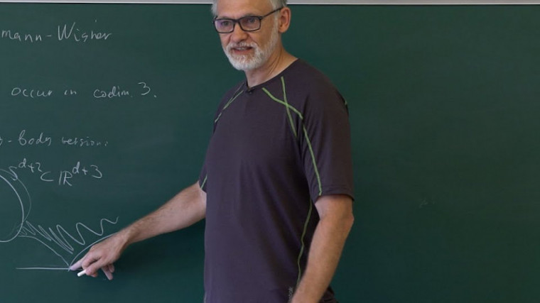 Anton Kapustin : Topological Phases of Quantum Lattice Systems and Higher Berry Classes