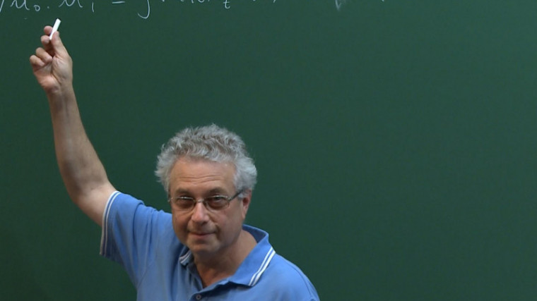 Carlos Kenig - Soliton resolution for the energy critical wave equation