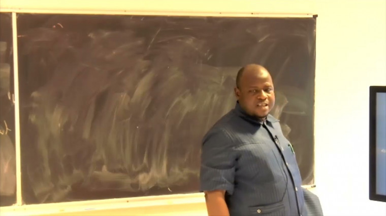 Introduction à la géométrie algorithmique: Médiatrice, Diagramme de Voronoï et Axe Médian (4/4)