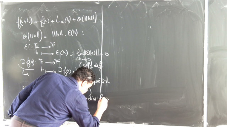 Systèmes Dynamiques: Analyse et Stabilité (part 1/4)