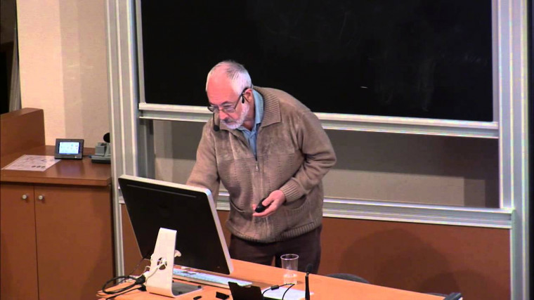 Recognizable sets of graphs: algebraic and logical aspects