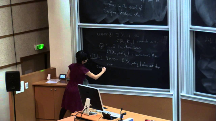 Invariance of plurigenera for foliations on surfaces