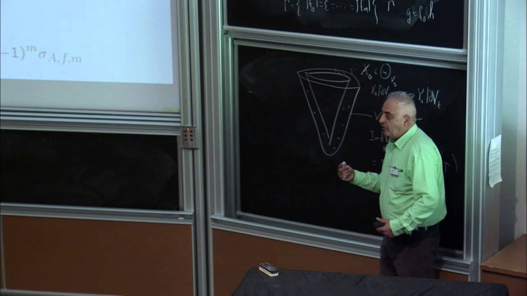 Grothendieck residue in the Jacobian algebra and cup product in vanishing cohomology