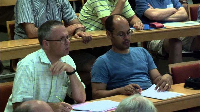 Decomposition of the diagonal and applications