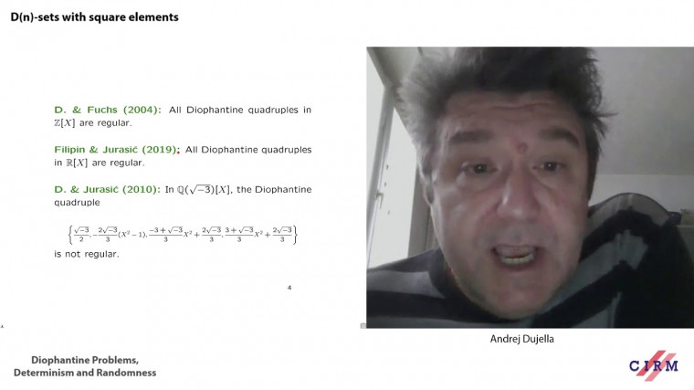 $D(n)$-sets with square elements