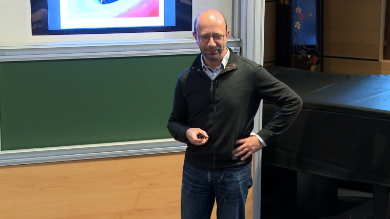 Membrane paradigm and fluid/gravity correspondence