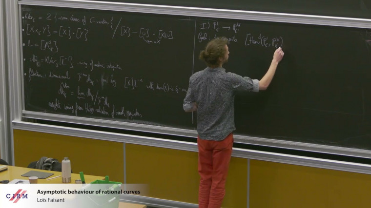 Asymptotic behaviour of rational curves